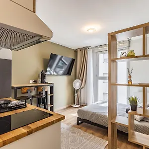 Appartement Charpennes - Parking Prive Gratuit, Villeurbanne