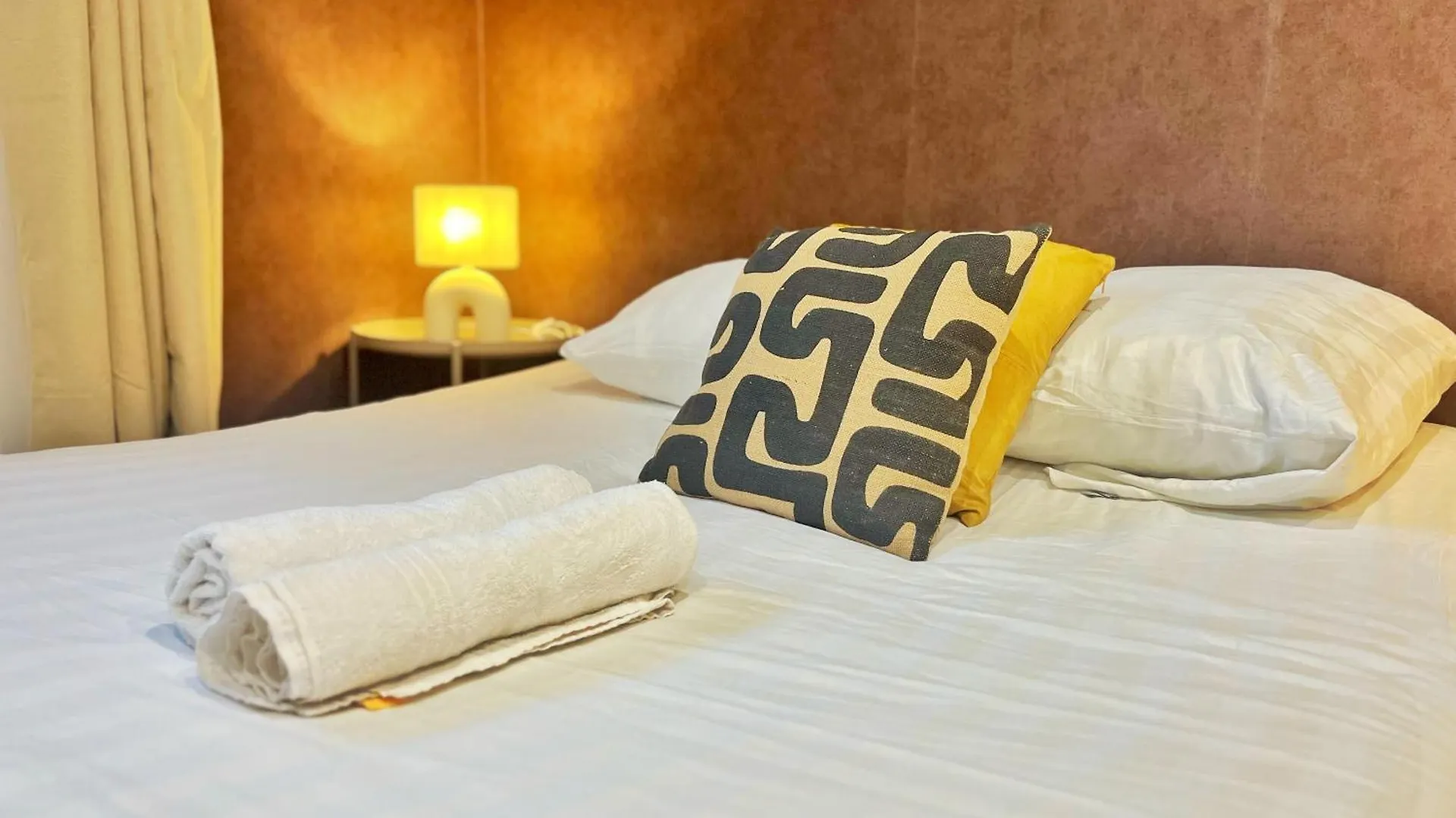 Suite Eltone Villeurbanne France