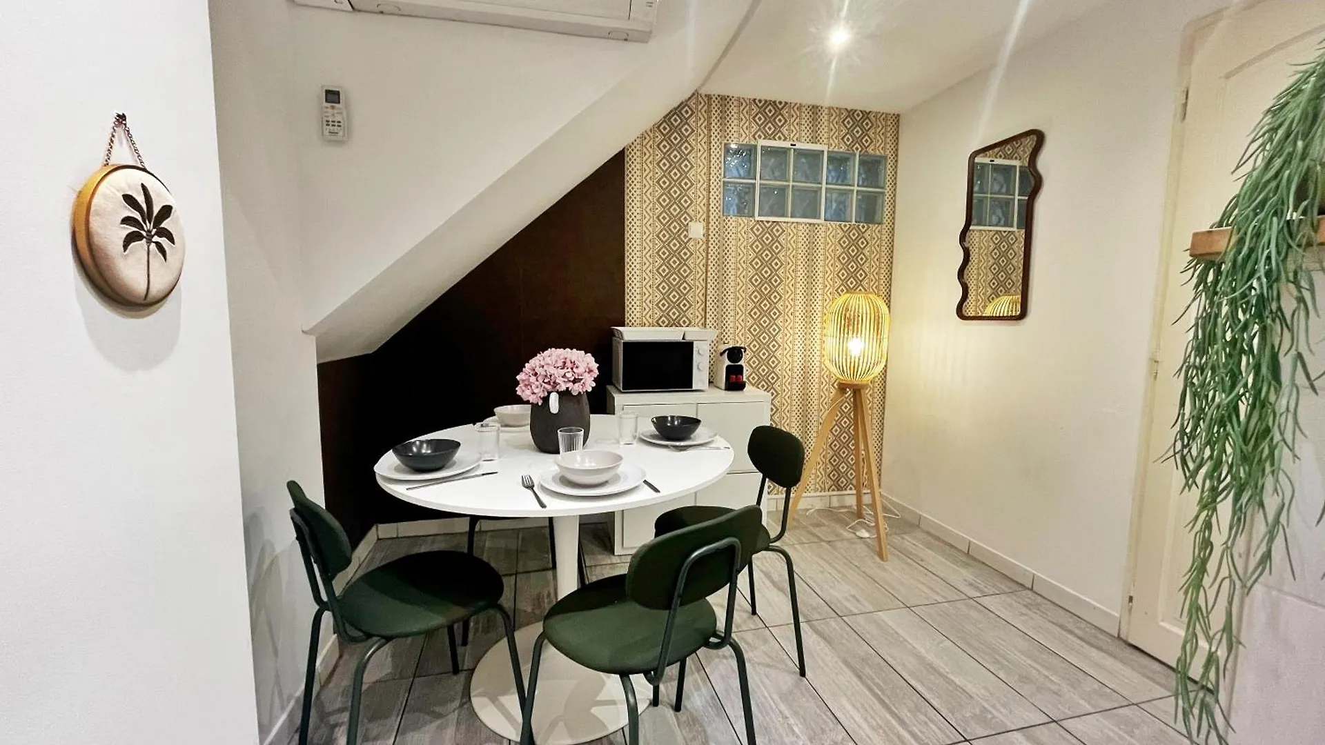 Apartment Suite Eltone Villeurbanne France