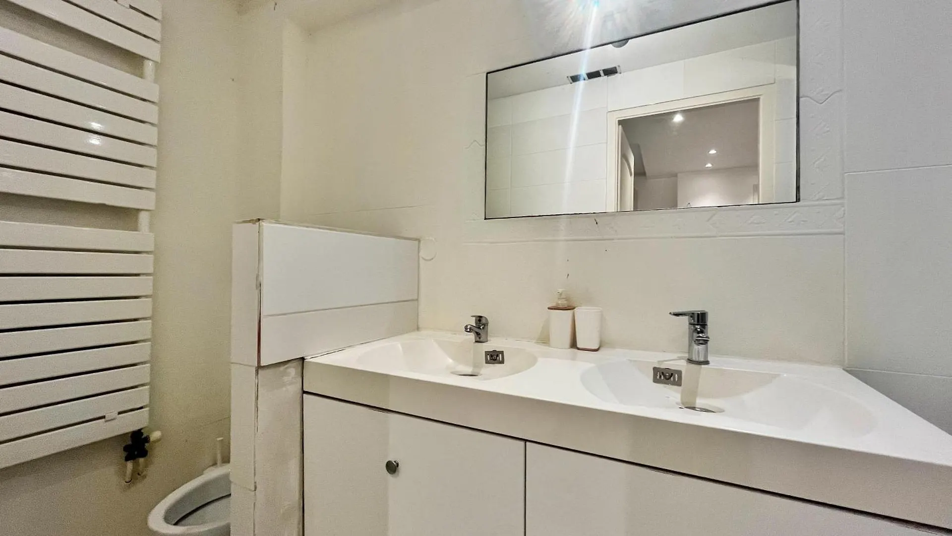 Apartment Suite Eltone Villeurbanne
